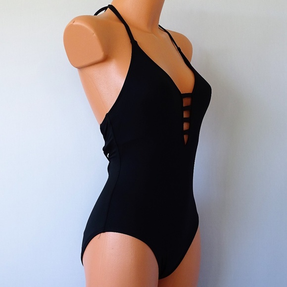 La Blanca Black Island Goddess One Piece Swimsuit - Picture 2 of 4